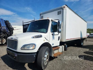 FREIGHTLINER M2 106 MEDIUM DUTY