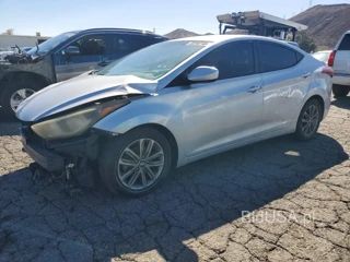 HYUNDAI ELANTRA SE