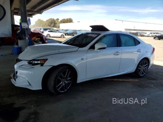 LEXUS IS 200T
