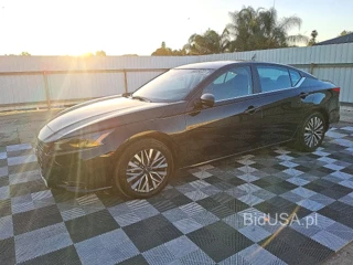 NISSAN ALTIMA SV