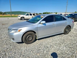 TOYOTA CAMRY BASE