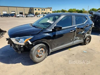 NISSAN KICKS S