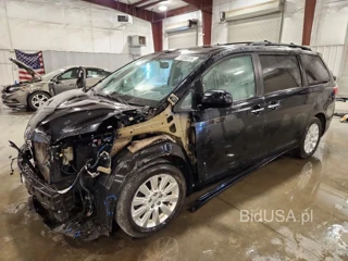 TOYOTA SIENNA XLE 7-PASSENGER