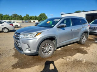 TOYOTA HIGHLANDER XLE