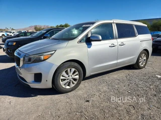KIA SEDONA LX