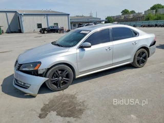VOLKSWAGEN PASSAT SE
