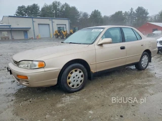 TOYOTA CAMRY DX