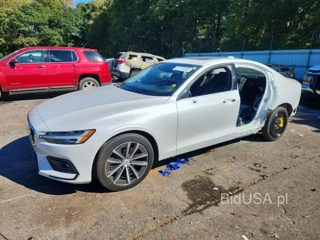 VOLVO S60 T5 MOMENTUM