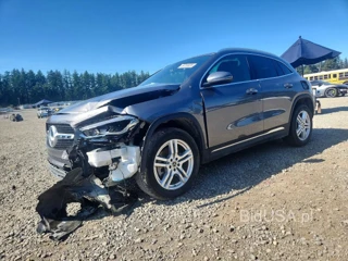 MERCEDES-BENZ GLA 250 4MATIC