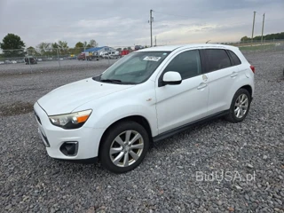 MITSUBISHI OUTLANDER SPORT ES