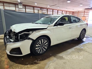 NISSAN ALTIMA SV