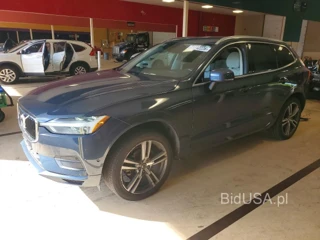 VOLVO XC60 T5 MOMENTUM