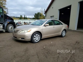 TOYOTA CAMRY BASE