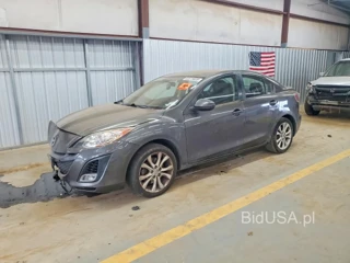 MAZDA 3 S