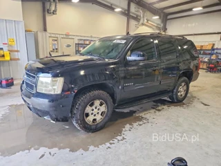 CHEVROLET TAHOE C1500 LS