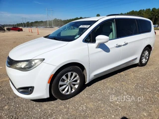 CHRYSLER PACIFICA TOURING L