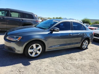VOLKSWAGEN JETTA SE