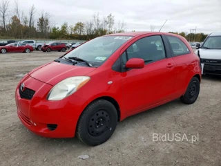 TOYOTA YARIS BASE