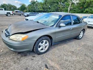 FORD TAURUS SE