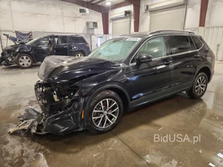 VOLKSWAGEN TIGUAN SE