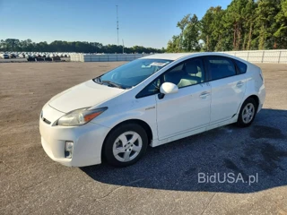 TOYOTA PRIUS III