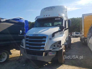 FREIGHTLINER CASCADIA 116