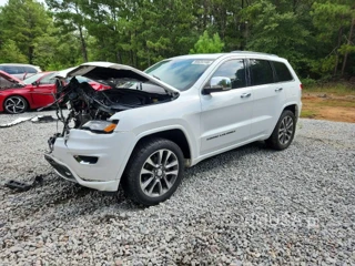 JEEP GRAND CHEROKEE OVERLAND