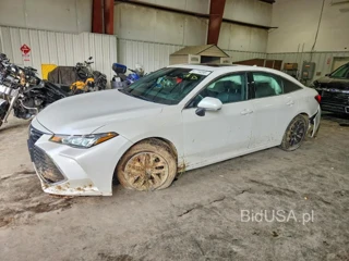 TOYOTA AVALON XLE