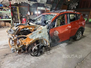 TOYOTA RAV4 XLE