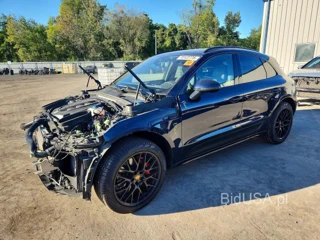 PORSCHE MACAN GTS