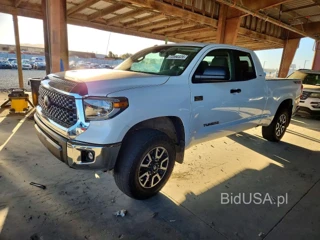 TOYOTA TUNDRA SR5