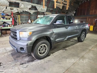 TOYOTA TUNDRA DOUBLE CAB SR5