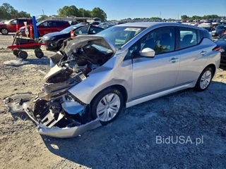 NISSAN LEAF S