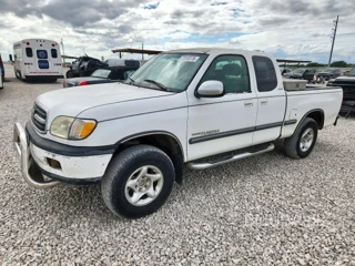 TOYOTA TUNDRA SR5