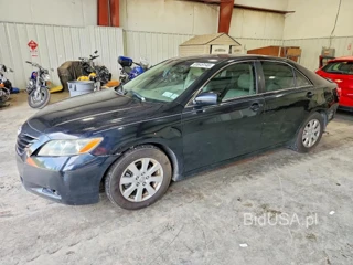TOYOTA CAMRY XLE V6