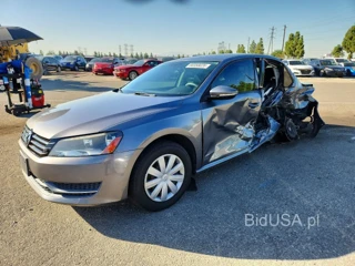 VOLKSWAGEN PASSAT S