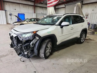 TOYOTA RAV4 XLE PREMIUM