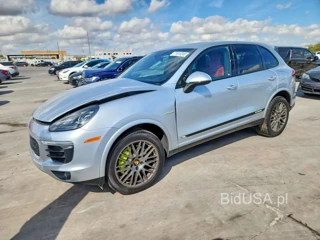 PORSCHE CAYENNE SE HYBRID PLATINUM