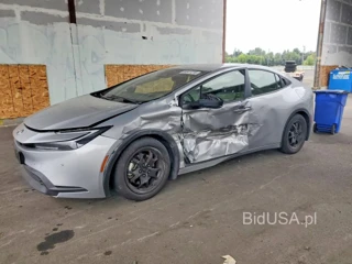 TOYOTA PRIUS LE