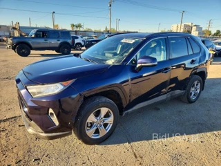 TOYOTA RAV4 XLE