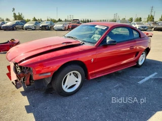 FORD MUSTANG