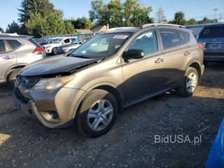 TOYOTA RAV4 LE