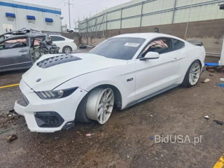 FORD MUSTANG GT