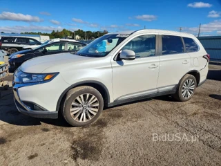 MITSUBISHI OUTLANDER SE