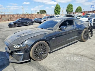 FORD MUSTANG GT