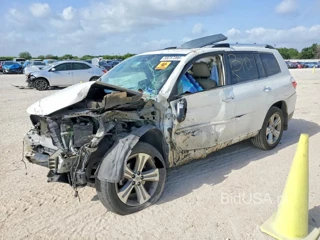 TOYOTA HIGHLANDER LIMITED