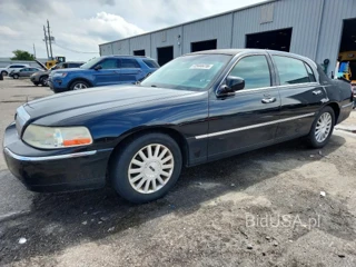 LINCOLN TOWN CAR EXECUTIVE