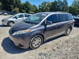 TOYOTA SIENNA XLE PREMIUM 8-PASSENGER