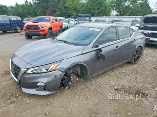 NISSAN ALTIMA SR