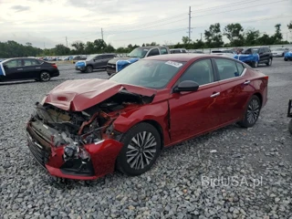NISSAN ALTIMA SV